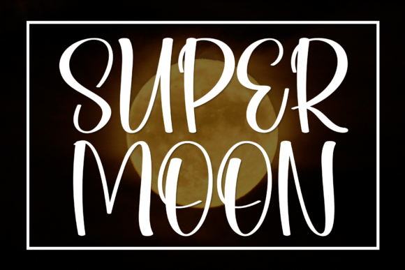 Super Moon: A Whimsical Serif Font for Elegant Digital Design